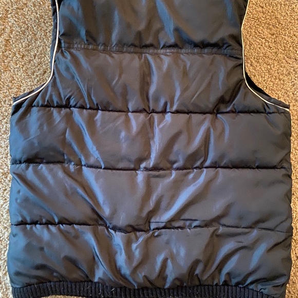 Black Fila Vest - Picture 5 of 5